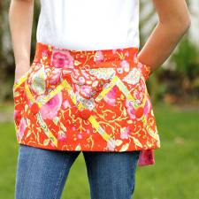 Criss Cross Apron